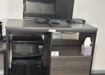 Relax Inn hotel thumbnail 2