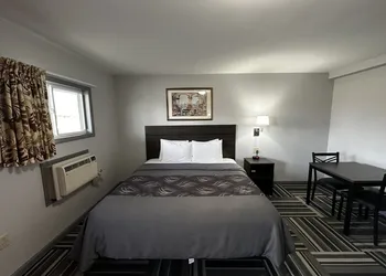 Relax Inn hotel thumbnail 3
