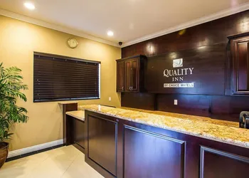 Quality Inn Downey hotel thumbnail 2