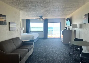 The Beach Haus Resort hotel thumbnail 8