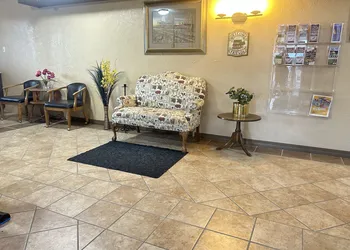 Candlelight Inn by Capital O Scottsbluff hotel thumbnail 8