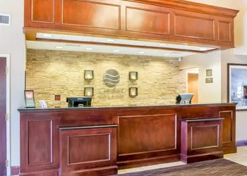 Comfort Inn & Suites West Chester - North Cincinnati hotel thumbnail 2