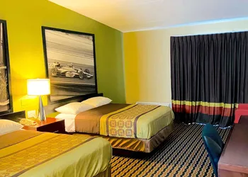 Super 8 by Wyndham Battleboro/Rocky Mount hotel thumbnail 8