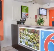 Motel 6 Portland, OR - Central hotel detail image 3