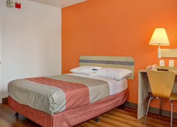Motel 6 Portland, OR - Central hotel thumbnail 8
