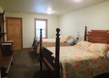 Scarborough Inn hotel thumbnail 7