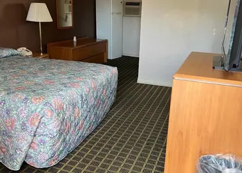 Aaron Motel hotel thumbnail 4