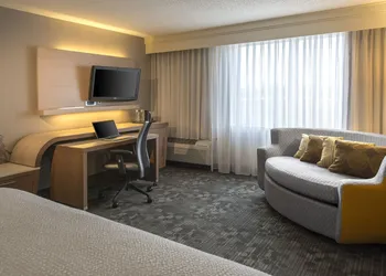 Courtyard by Marriott Cleveland Westlake hotel thumbnail 6