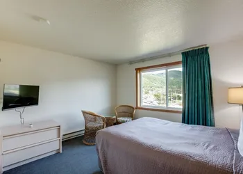 Surfside Resort hotel thumbnail 7
