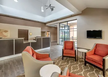 Comfort Inn Cincinnati Northeast hotel thumbnail 3