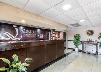 Quality Inn & Suites Memphis East hotel thumbnail 4
