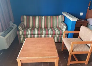 Scottish Inn & Suites hotel thumbnail 3