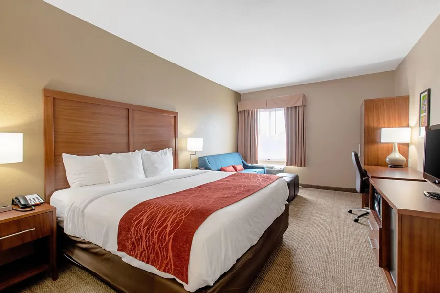 Comfort Inn and Suites Fredericksburg hotel detail image 6