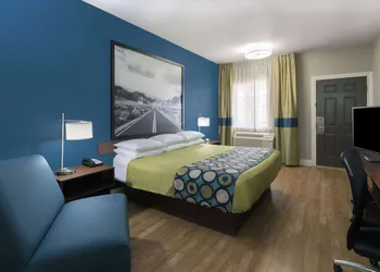 Super 8 by Wyndham San Antonio Near Fort Sam Houston hotel thumbnail 8