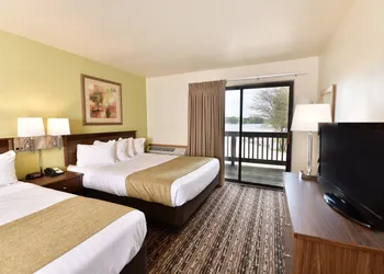 Sunset Bay Resort & Suites hotel thumbnail 3