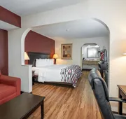 Red Roof Inn & Suites Oxford hotel detail image 7