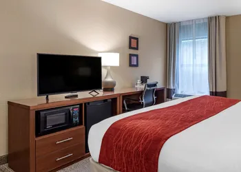 Comfort Inn Biltmore West hotel thumbnail 4