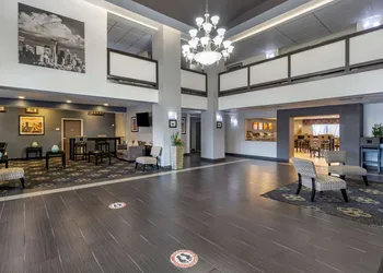 Comfort Inn Kent - Seattle hotel thumbnail 5