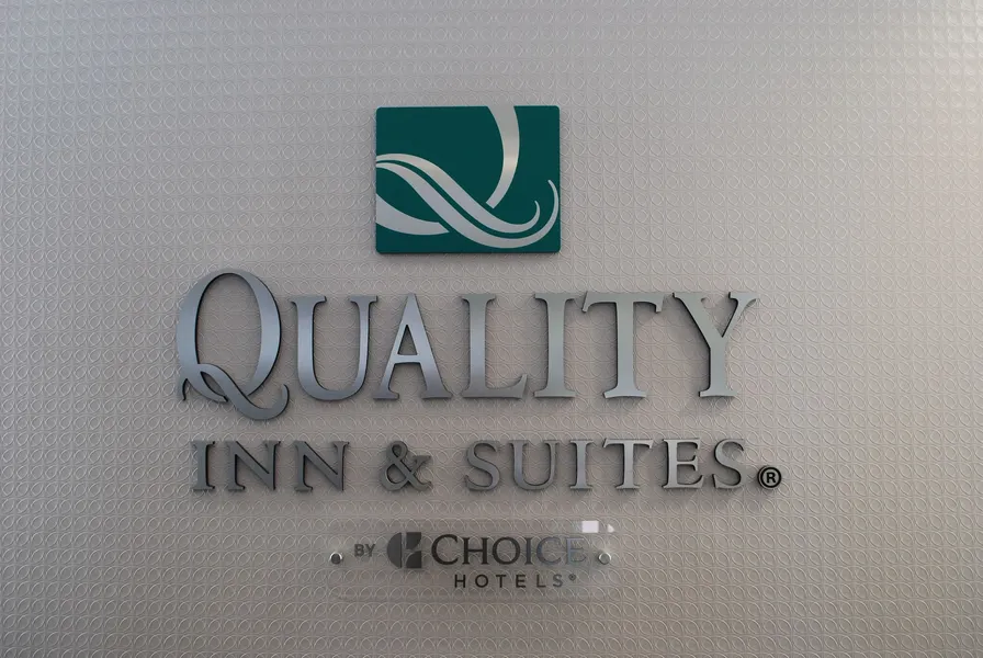 Quality Inn & Suites Fresno Northwest hotel detail image 2