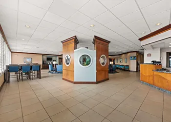 Comfort Inn On the Ocean hotel thumbnail 3