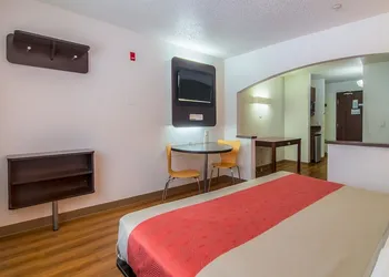 Motel 6 Dallas, TX - North - Richardson hotel thumbnail 6