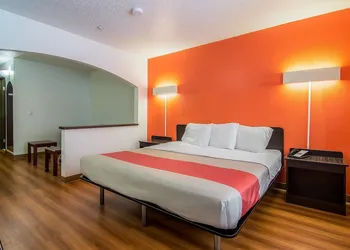 Motel 6 Dallas, TX - North - Richardson hotel thumbnail 8