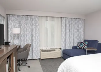 Hampton Inn & Suites Michigan City hotel thumbnail 6