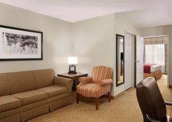 Country Inn & Suites by Radisson, Louisville South, KY hotel thumbnail 8