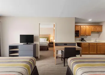 Country Inn & Suites by Radisson, Jackson-Airport, MS hotel thumbnail 8