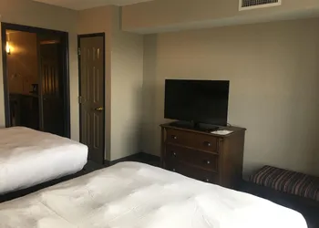 Country Inn & Suites by Radisson, Grand Rapids East, MI hotel thumbnail 5