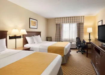 Country Inn & Suites by Radisson, Owatonna, MN hotel thumbnail 8