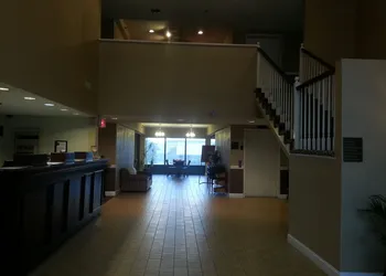 Quality Suites Morristown West hotel thumbnail 2