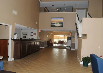 Quality Suites Morristown West hotel thumbnail 5