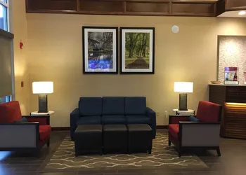 Comfort Suites Linn County hotel thumbnail 8
