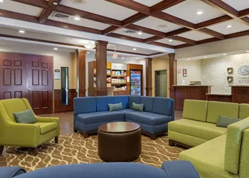 Comfort Suites Grand Rapids North hotel thumbnail 2