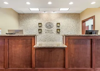 Comfort Suites Grand Rapids North hotel thumbnail 4