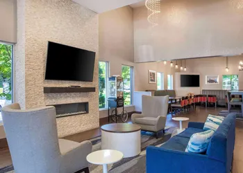 Comfort Suites Nashville Airport - BNA hotel thumbnail 6