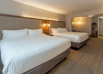 Holiday Inn Express & Suites Milwaukee Nw Park Place by IHG hotel thumbnail 2