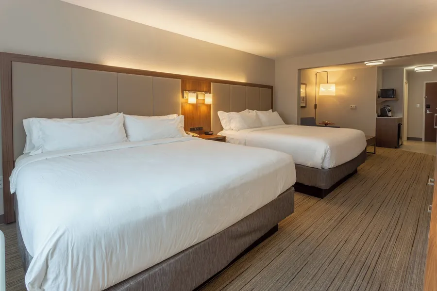 Holiday Inn Express & Suites Milwaukee Nw Park Place by IHG hotel detail image 2