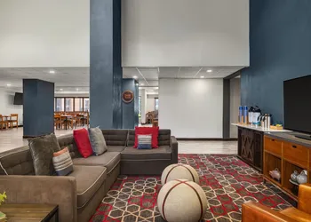 Four Points by Sheraton Greensboro Airport hotel thumbnail 4