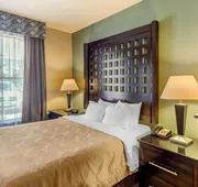 Quality Suites Sherman hotel detail image 5
