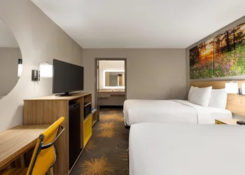 Days Inn by Wyndham Cartersville hotel thumbnail 5