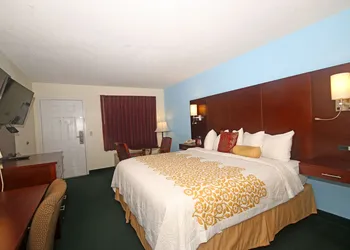 Hamilton Inn Jonesville NC hotel thumbnail 7