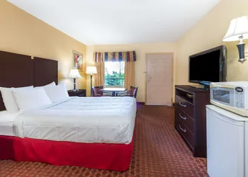Days Inn Lexington SE/Hamburg hotel thumbnail 4
