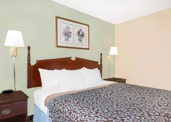 Meridian Inn hotel thumbnail 6