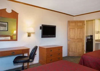Economy Hotel Wichita- Florence St. hotel thumbnail 6