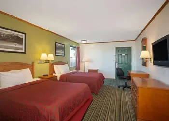 Economy Hotel Wichita- Florence St. hotel thumbnail 7