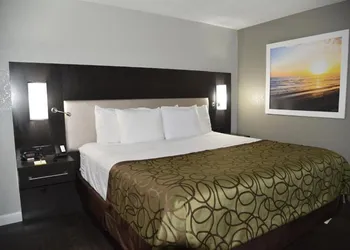 Days Inn by Wyndham Goose Creek hotel thumbnail 7