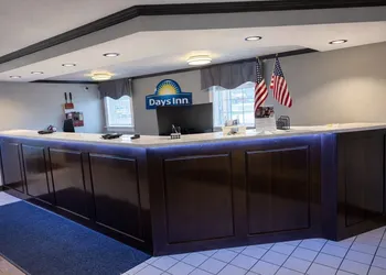 Days Inn by Wyndham Amherst OH – Near Cleveland, Cedar Point & Lake Erie hotel thumbnail 3