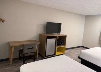 Days Inn by Wyndham Amherst OH – Near Cleveland, Cedar Point & Lake Erie hotel thumbnail 6